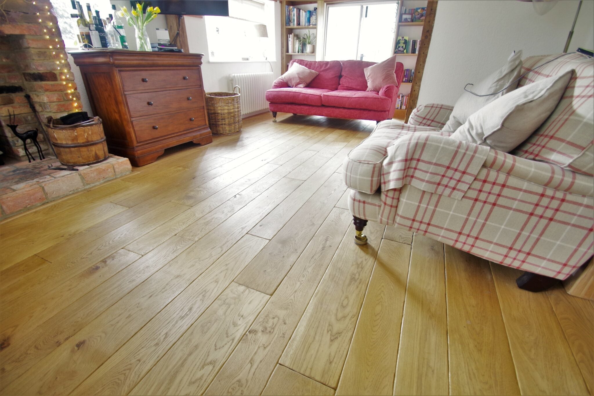 Worn edge mixed width flooring